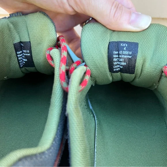 L.L. Bean Kids Trail Model Hiking Shoes - gray/orange/green - size 4 - Picture 11 of 11